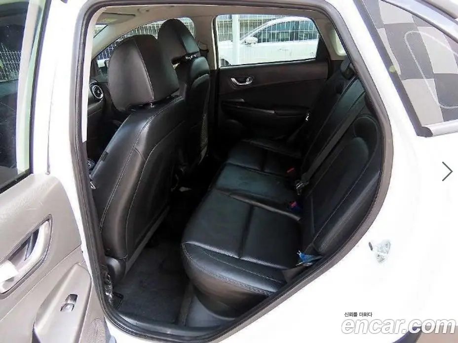 Hyundai Kona 2022 2.0 АКПП, фото 5