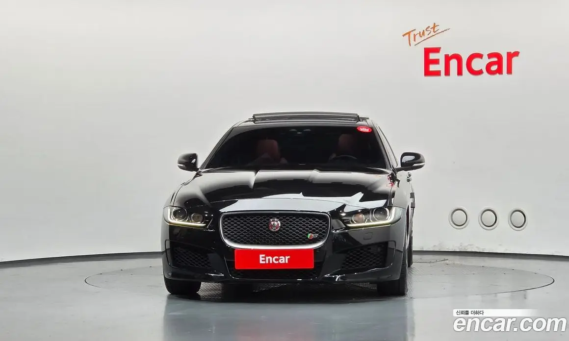 Jaguar XE 2019 3.0 АКПП, фото 3 Jaguar XE 2019 3.0 АКПП, фото 3