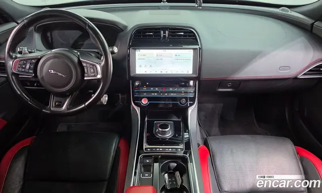 Jaguar XE 2019 3.0 АКПП, миниатюра 10 Jaguar XE 2019 3.0 АКПП, миниатюра 10