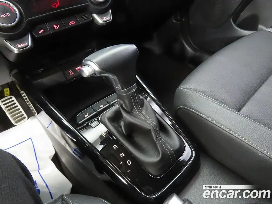 Kia Stonic 2017 1.4 АКПП, фото 14
