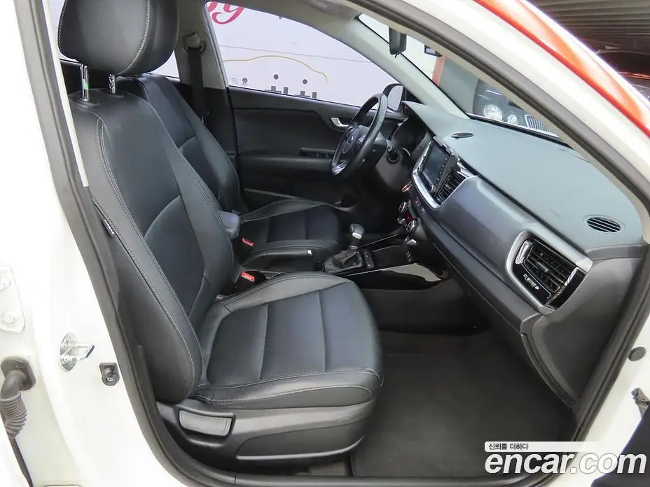Kia Stonic 2017 1.4 АКПП, фото 15