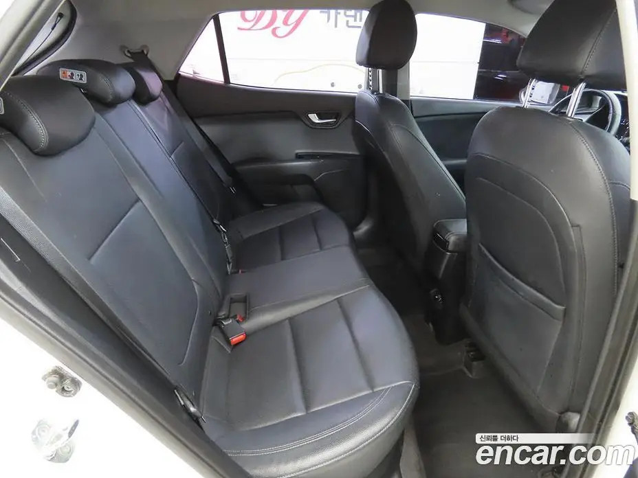 Kia Stonic 2017 1.4 АКПП, фото 7