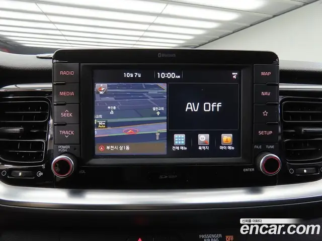 Kia Stonic 2017 1.4 АКПП, миниатюра 10