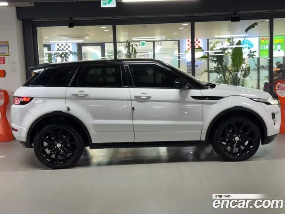 Land Rover Range Rover Evoque 2015 2.2 АКПП, фото 3 Land Rover Range Rover Evoque 2015 2.2 АКПП, фото 3
