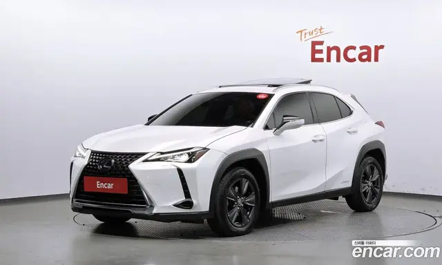 Lexus UX, 2019, 139 790 км Lexus UX, 2019, 139 790 км