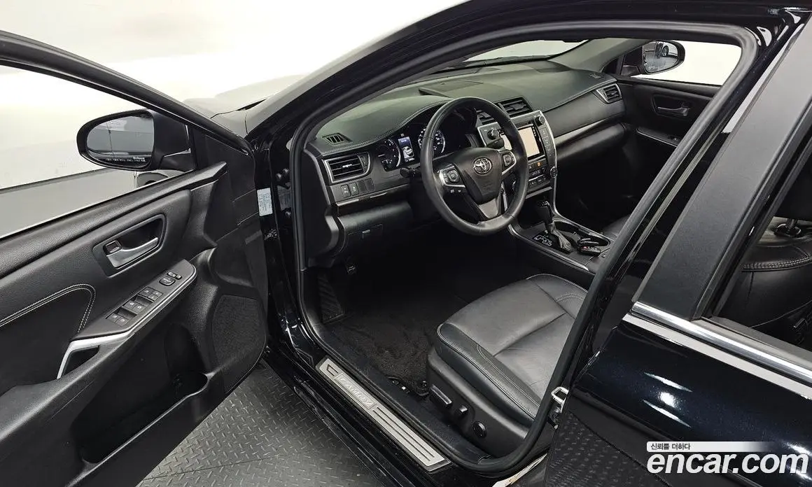 Toyota Camry 2015 2.5 АКПП, фото 11