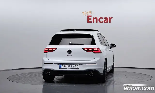 Volkswagen Golf 2023 2.0 АКПП, миниатюра 4