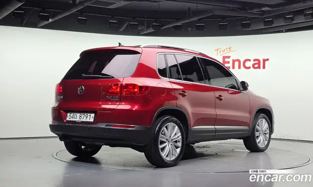 Volkswagen Tiguan 2012 2.0 АКПП, миниатюра 2