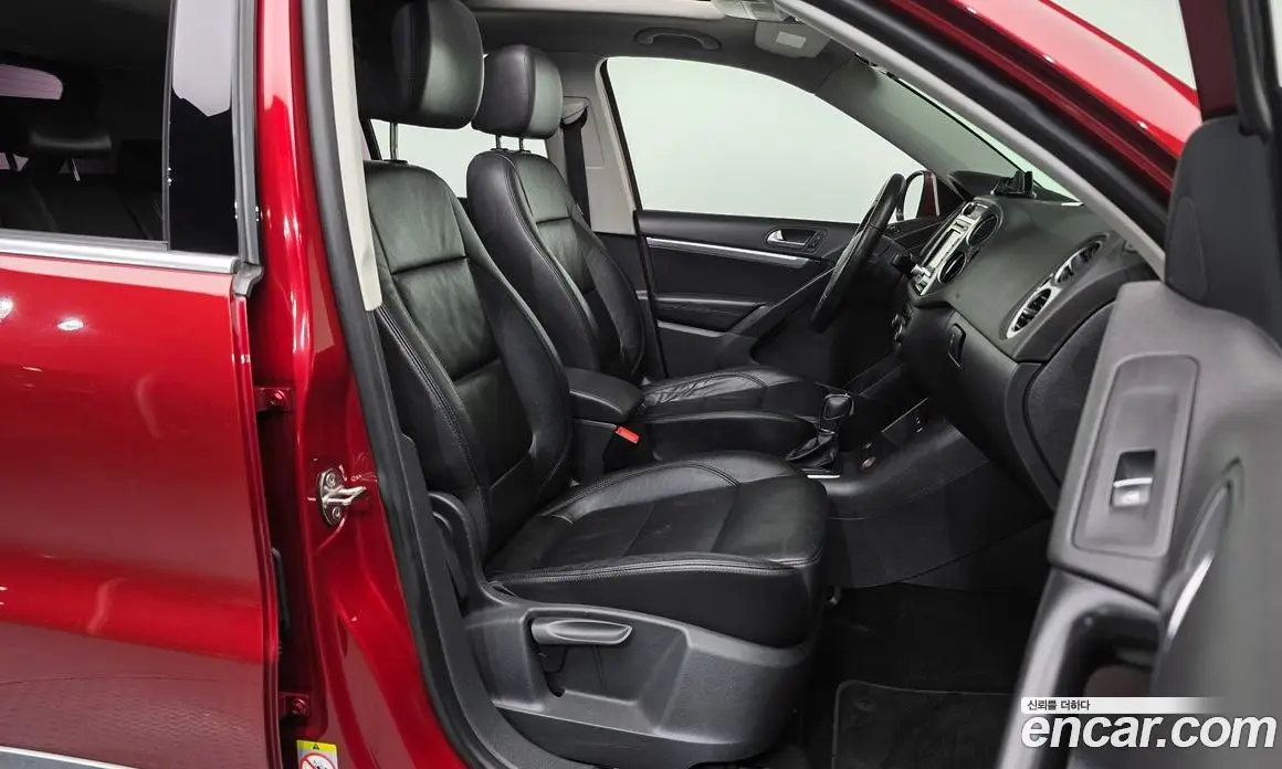 Volkswagen Tiguan 2012 2.0 АКПП, фото 11