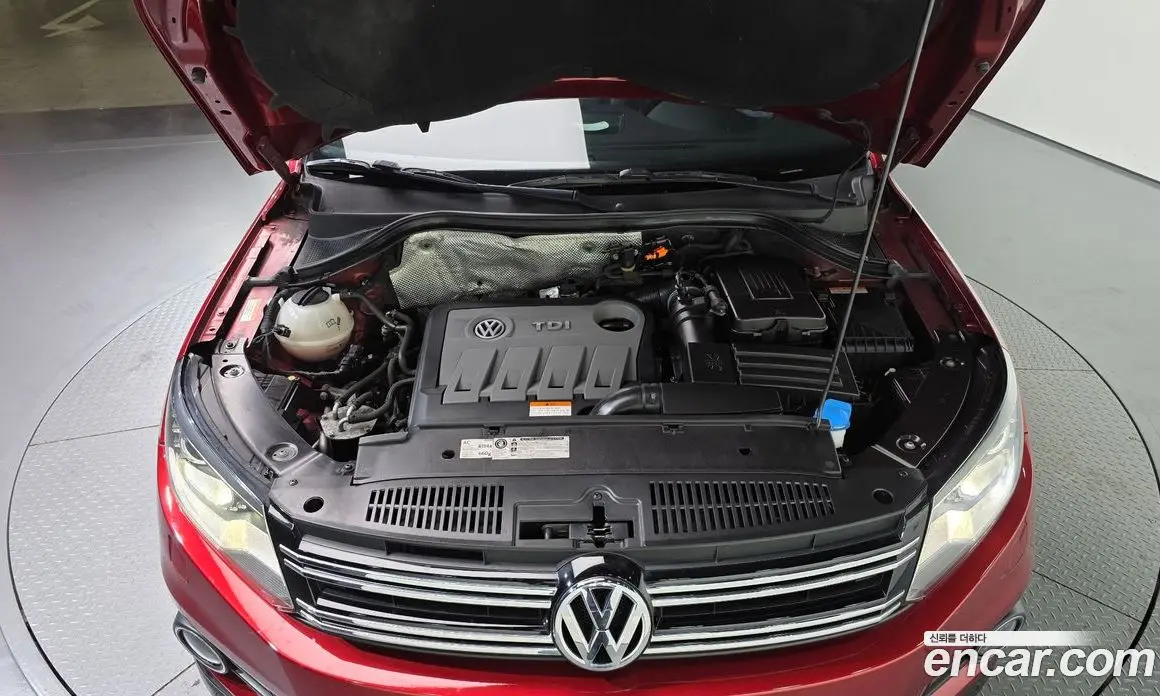 Volkswagen Tiguan 2012 2.0 АКПП, фото 6