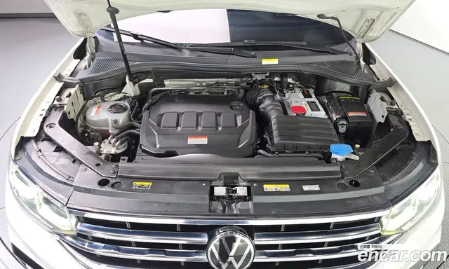 Volkswagen Tiguan 2023 2.0 АКПП, миниатюра 6