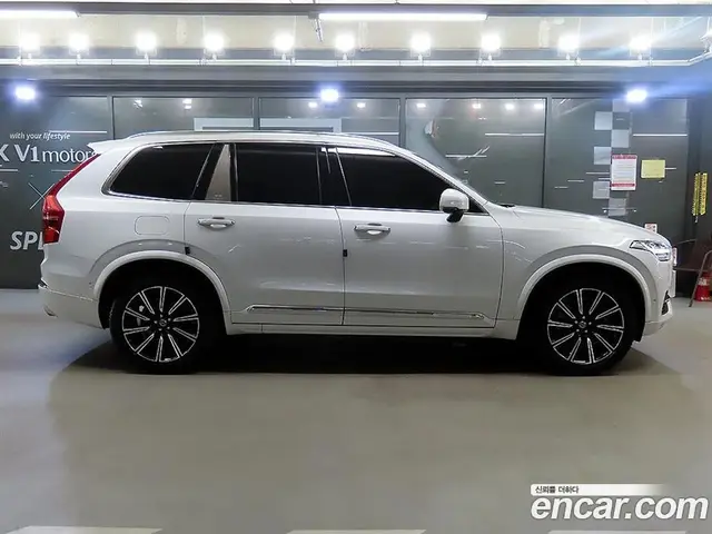 Volvo XC90 2018 2.0 АКПП, миниатюра 3