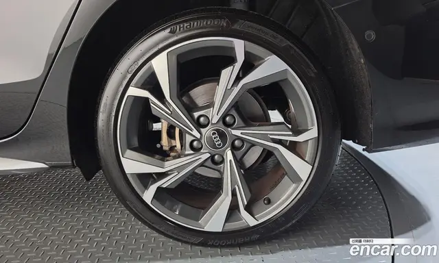 Audi A3 2024 2.0 АКПП, миниатюра 7