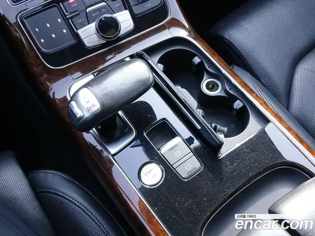 Audi A8 2011 3.0 АКПП, миниатюра 9
