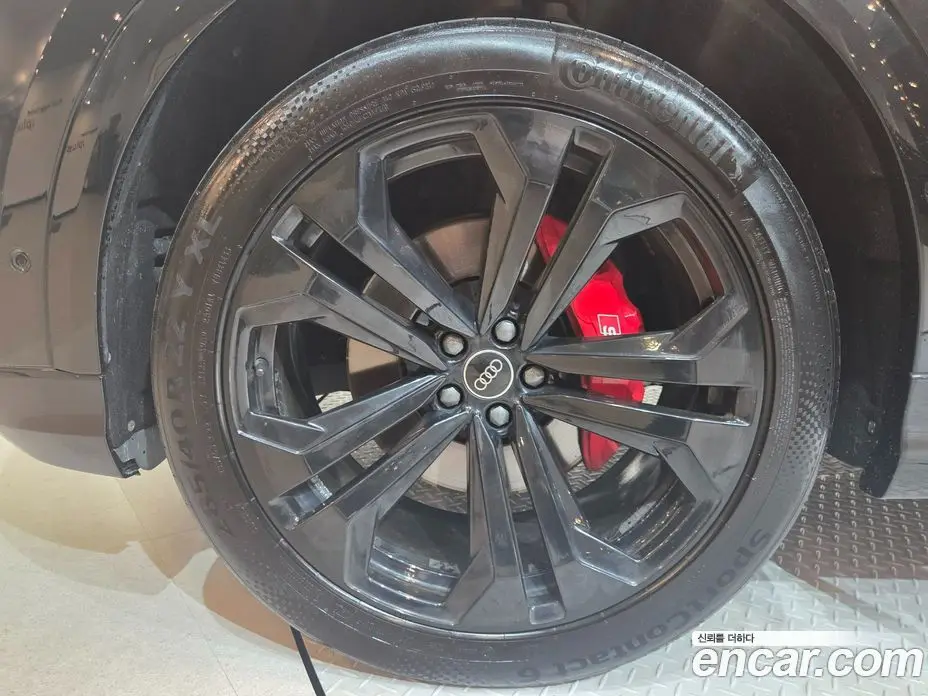 Audi Q8 2023 3.0 АКПП, фото 5