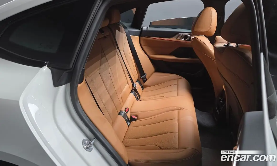 BMW i4 2022 0.2 АКПП, фото 17