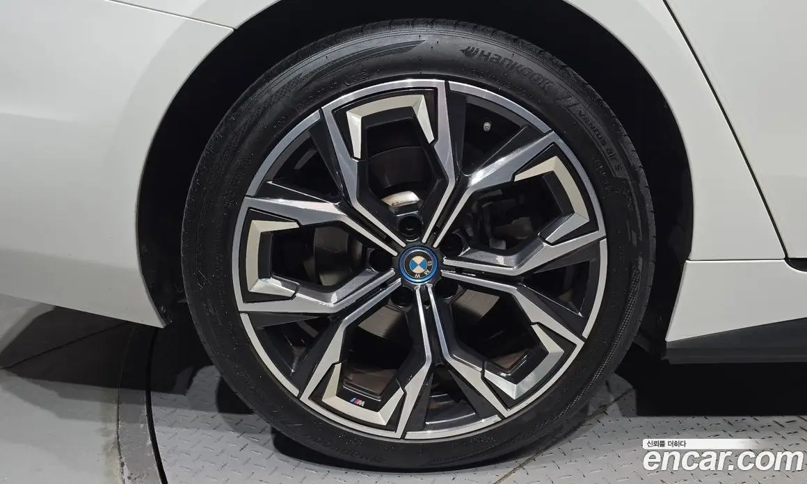 BMW i4 2022 0.2 АКПП, фото 5