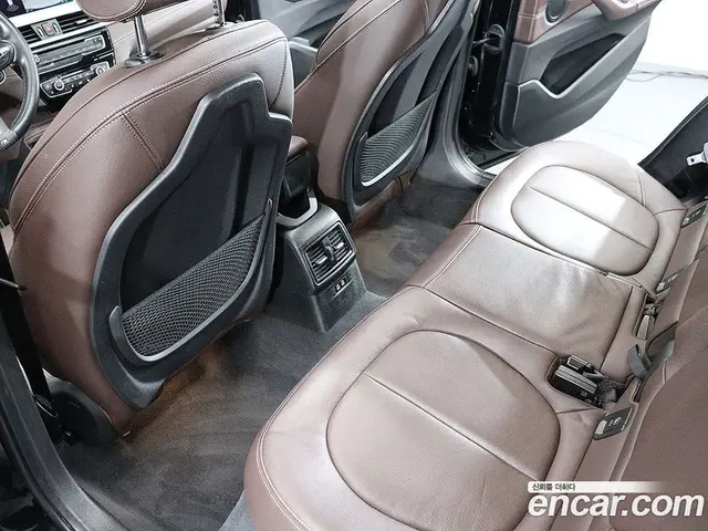 BMW X1 2022 2.0 АКПП, миниатюра 10