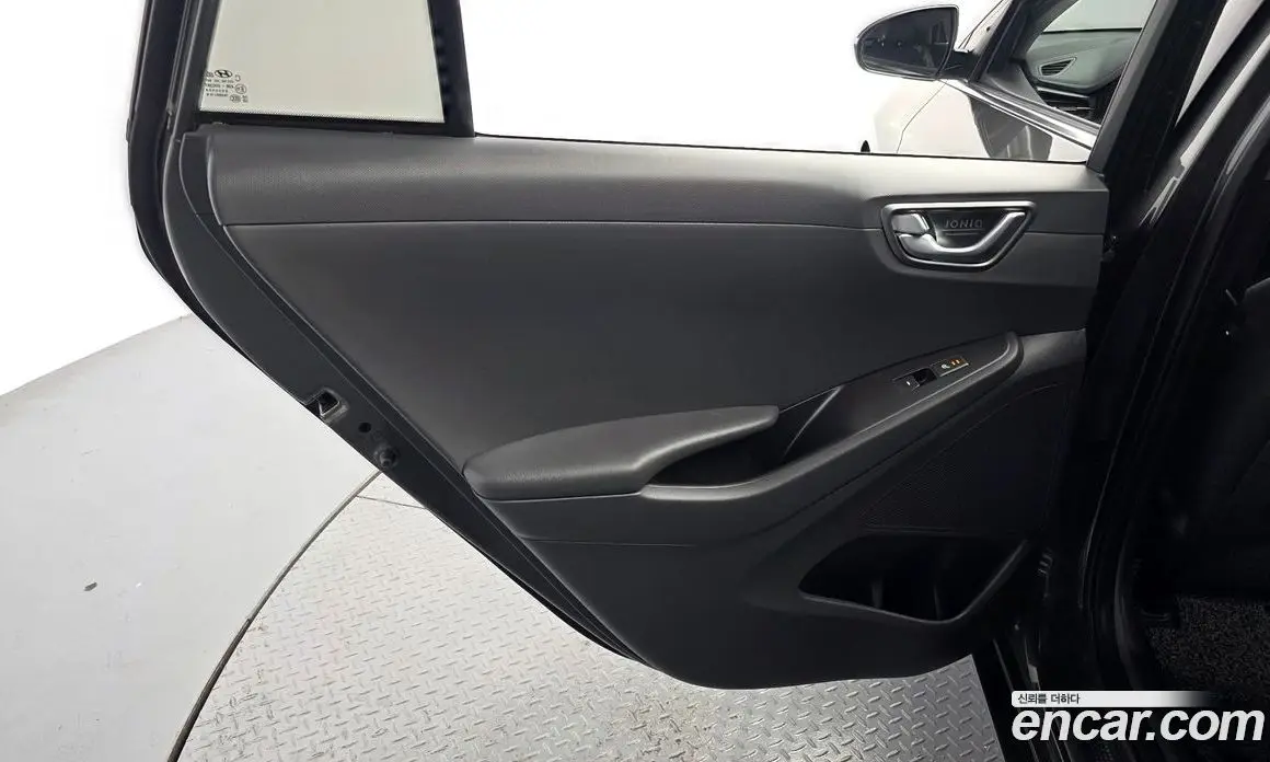 Hyundai Ioniq 2020 1.6 АКПП, фото 15