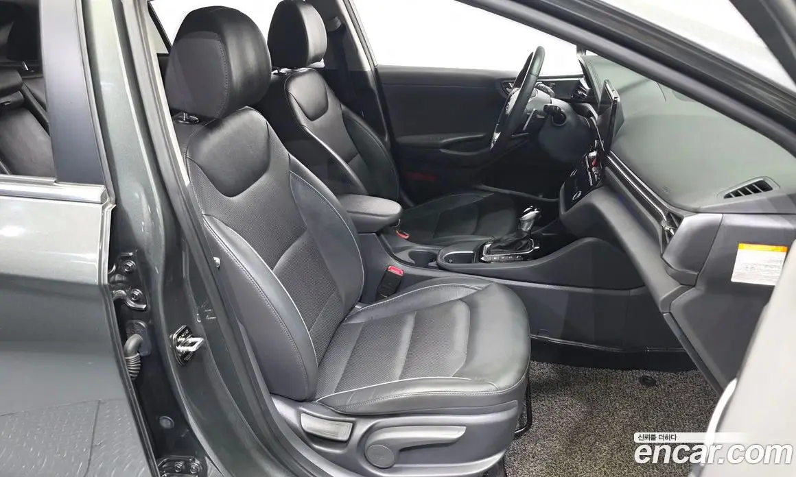 Hyundai Ioniq 2020 1.6 АКПП, фото 17