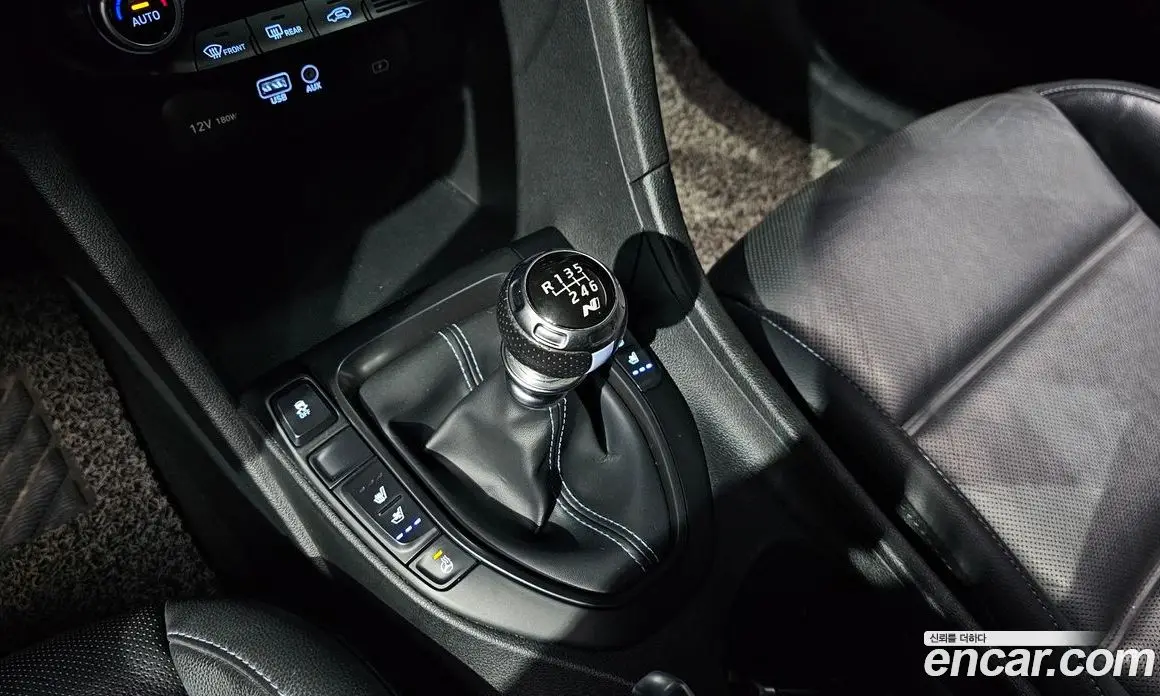 Hyundai Veloster 2018 2.0 МКПП, фото 12