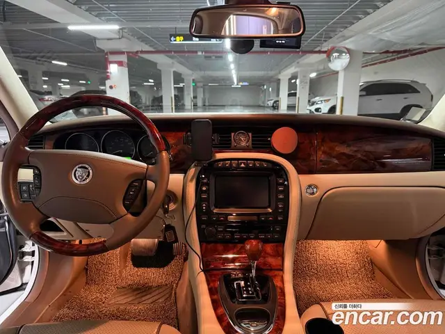 Jaguar XJ 2009 2.7 АКПП, миниатюра 11