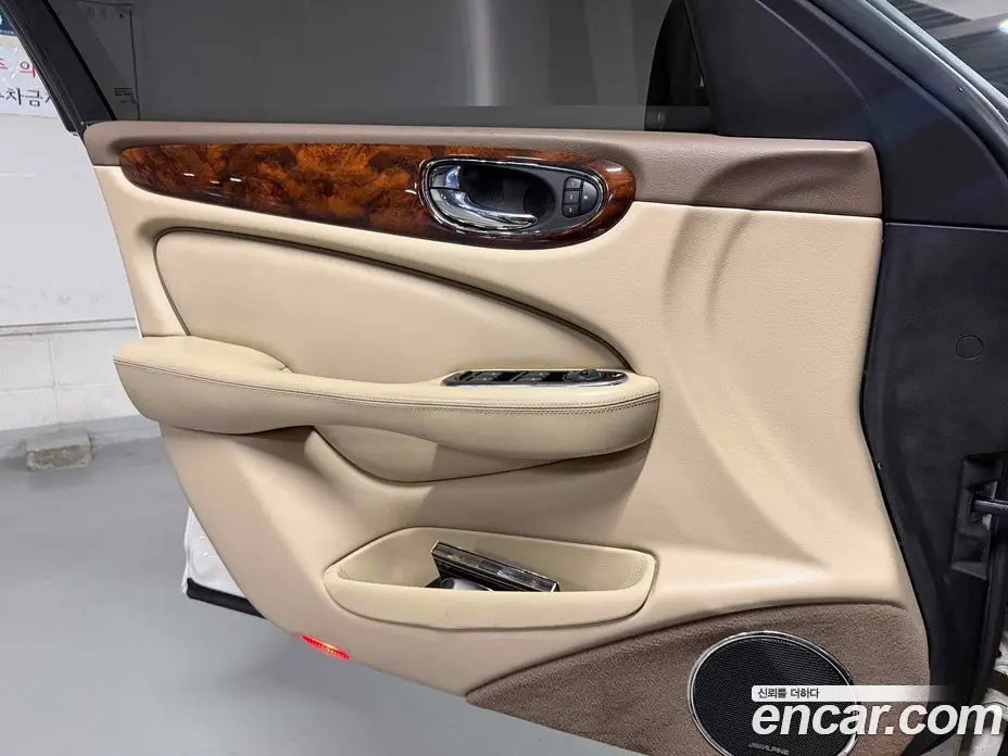 Jaguar XJ 2009 2.7 АКПП, фото 14