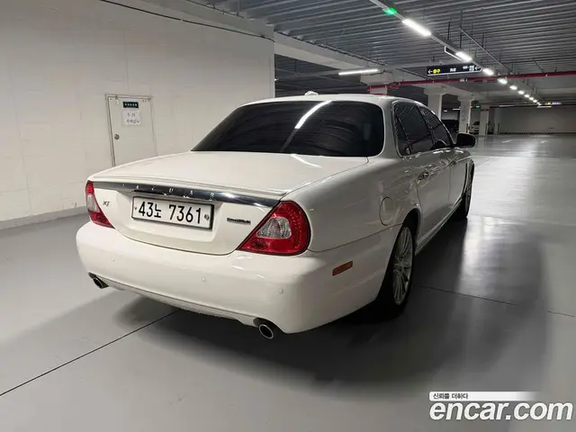 Jaguar XJ 2009 2.7 АКПП, миниатюра 3