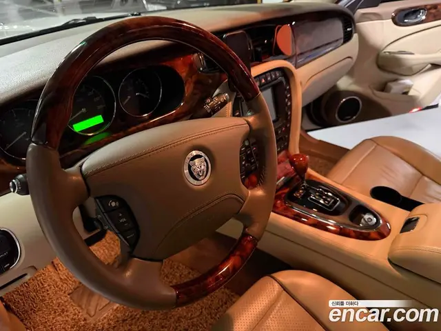 Jaguar XJ 2009 2.7 АКПП, миниатюра 8