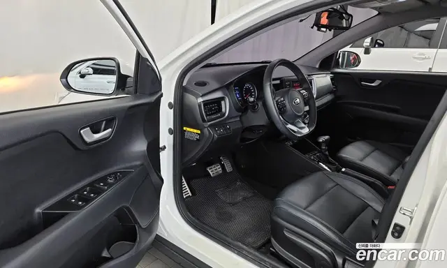 Kia Stonic 2018 1.4 АКПП, миниатюра 10