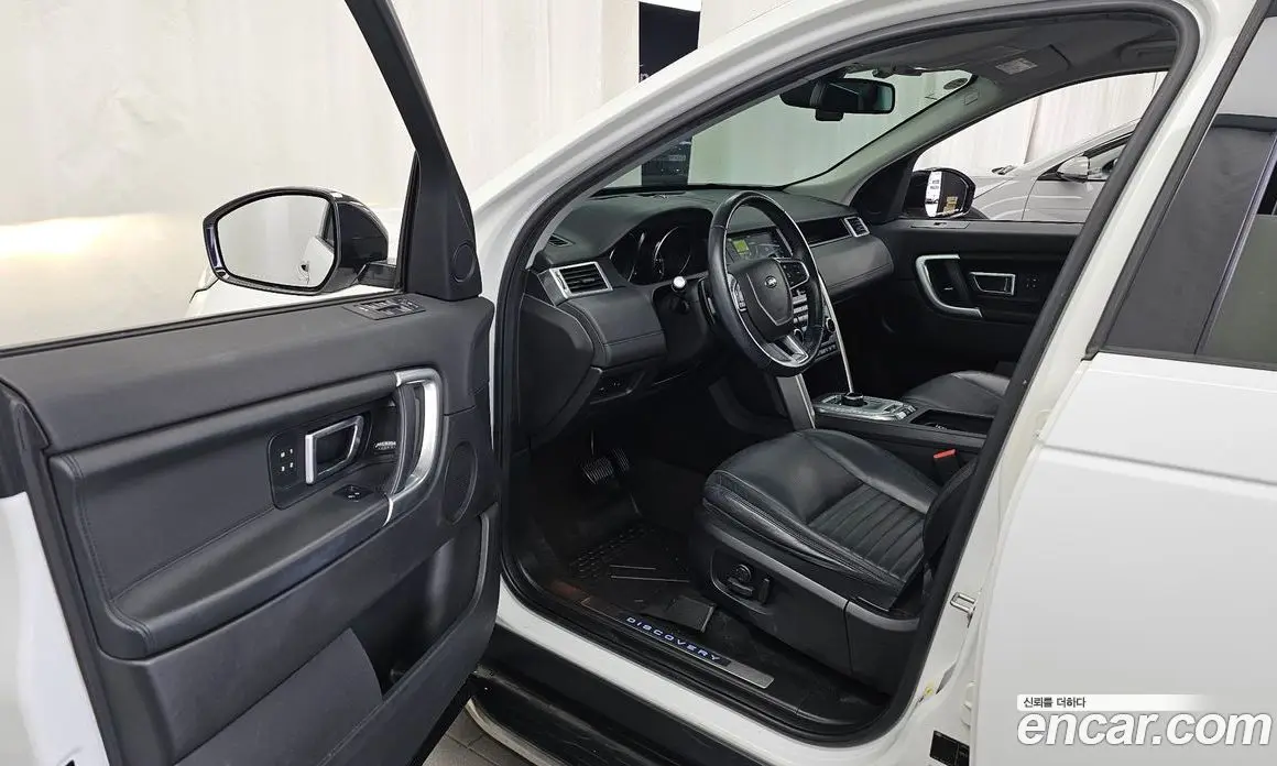 Land Rover Discovery Sport 2017 2.0 АКПП, фото 13