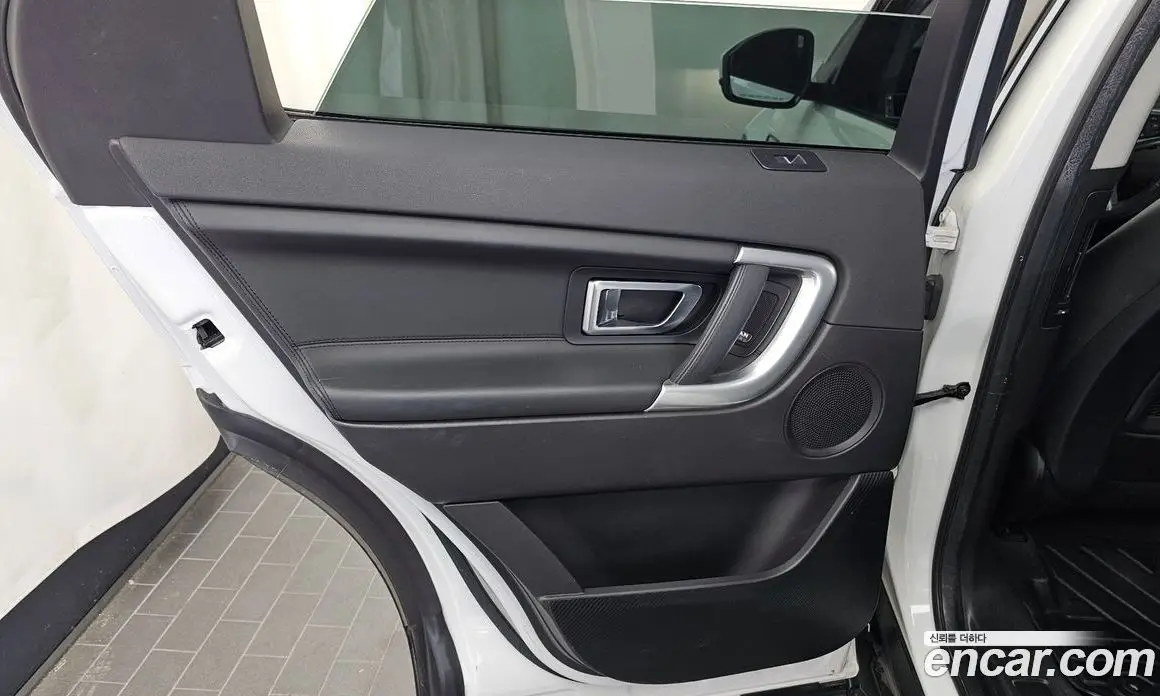 Land Rover Discovery Sport 2017 2.0 АКПП, фото 15