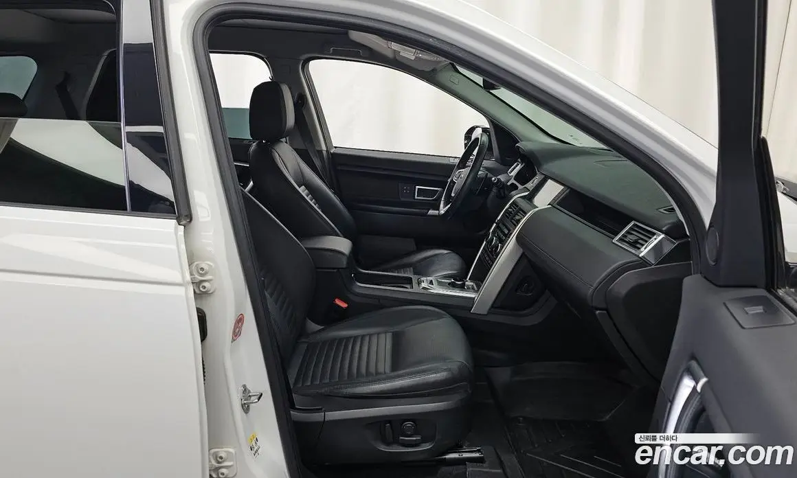 Land Rover Discovery Sport 2017 2.0 АКПП, фото 17
