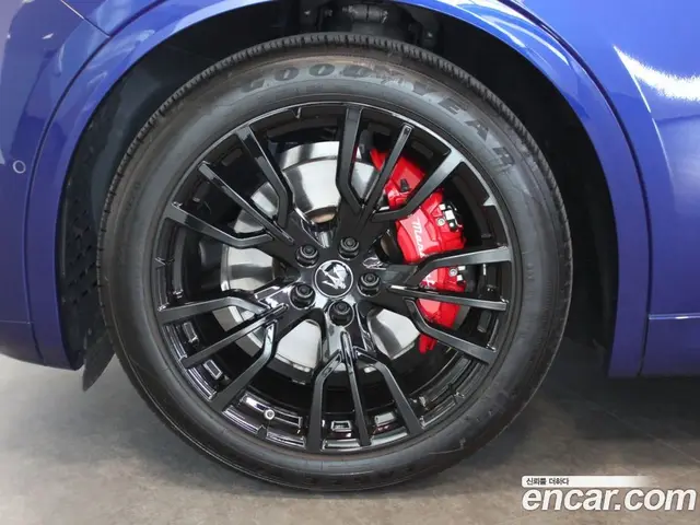 Maserati Grecale 2024 2.0 АКПП, миниатюра 5