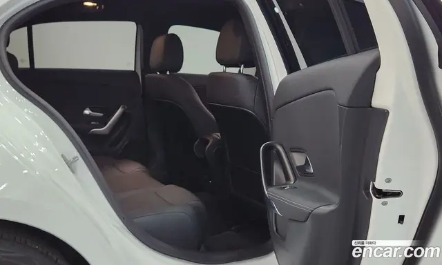 Mercedes-Benz A-Class 2026 2.0 АКПП, миниатюра 12