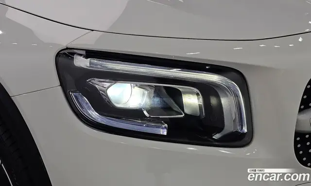 Mercedes-Benz GLB-Class 2021 2.0 АКПП, миниатюра 7