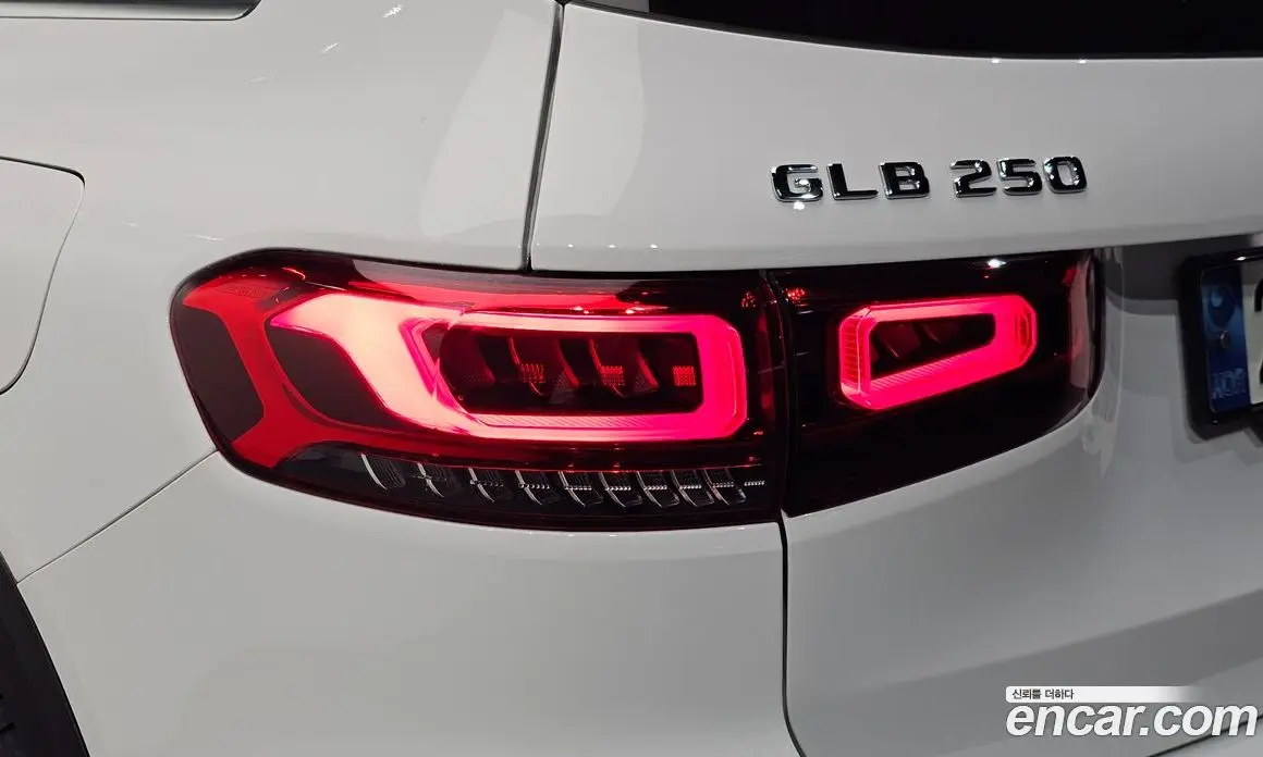 Mercedes-Benz GLB-Class 2021 2.0 АКПП, фото 8