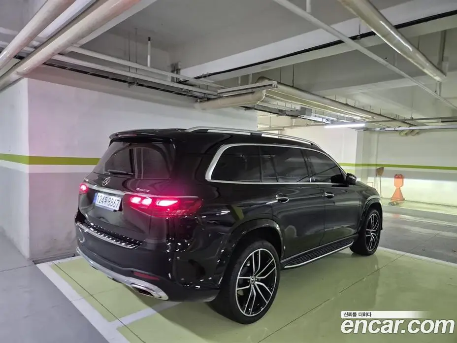 Mercedes-Benz GLS-Class 2024 4.0 АКПП, фото 4