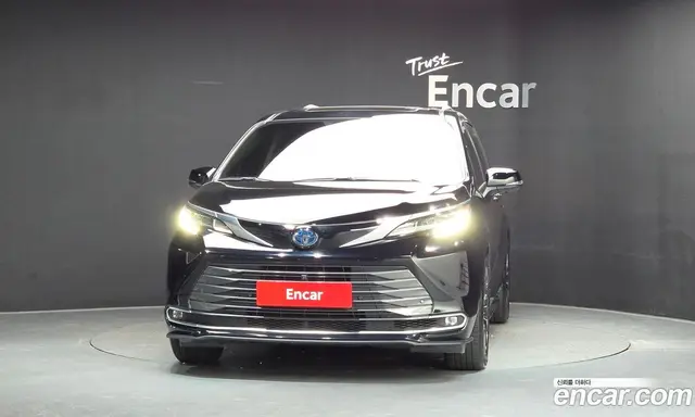 Toyota Sienna 2022 2.5 АКПП, миниатюра 2