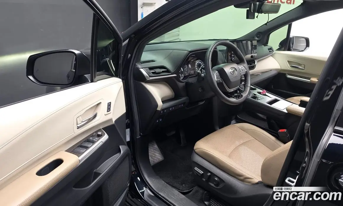 Toyota Sienna 2022 2.5 АКПП, фото 12