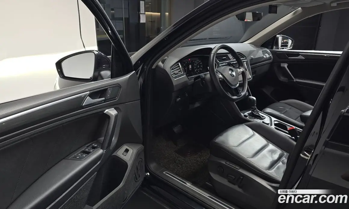 Volkswagen Tiguan 2018 2.0 АКПП, фото 12