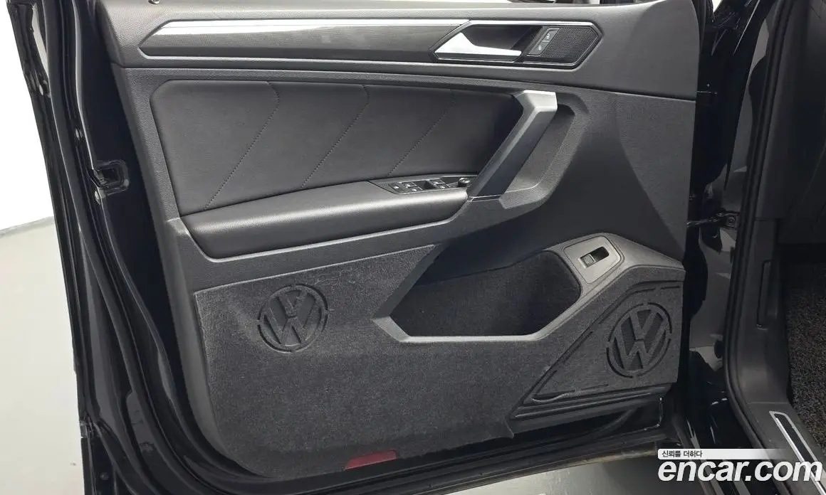 Volkswagen Tiguan 2018 2.0 АКПП, фото 14