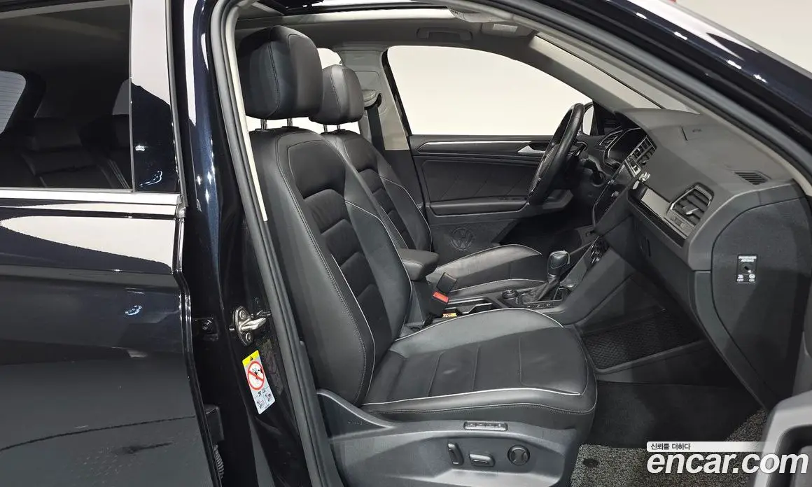 Volkswagen Tiguan 2018 2.0 АКПП, фото 15