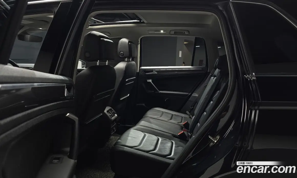 Volkswagen Tiguan 2018 2.0 АКПП, фото 16
