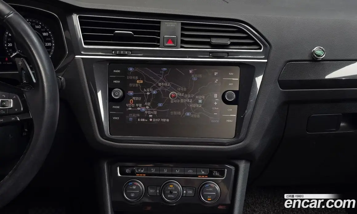 Volkswagen Tiguan 2018 2.0 АКПП, фото 19