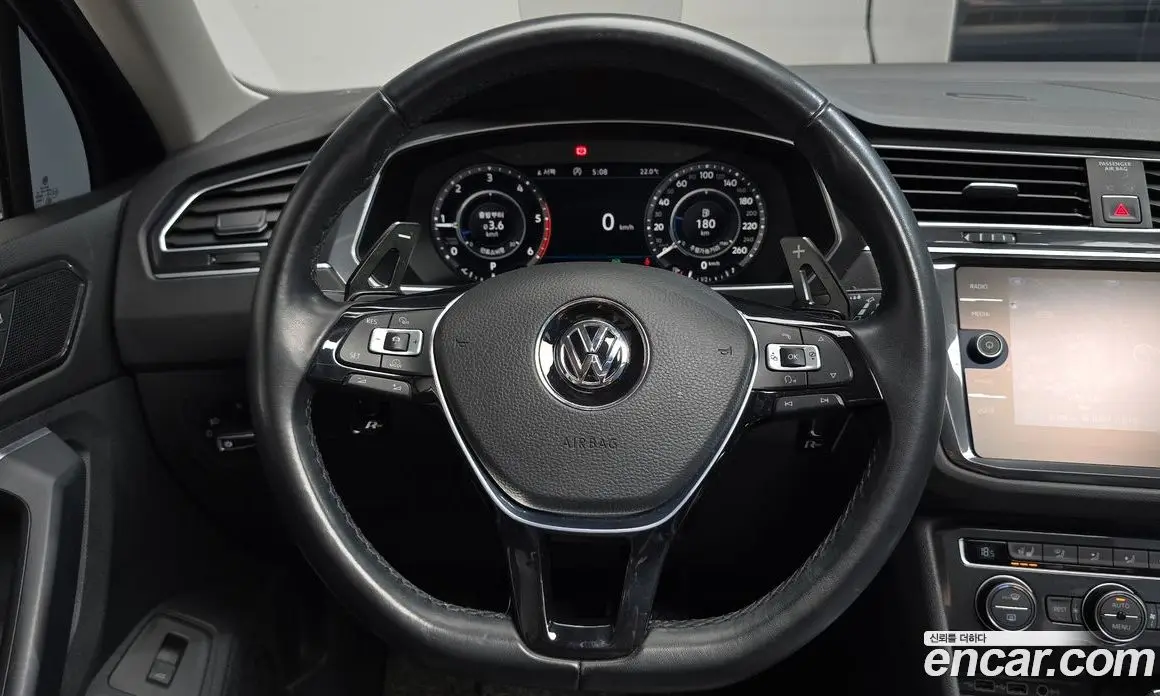 Volkswagen Tiguan 2018 2.0 АКПП, фото 20