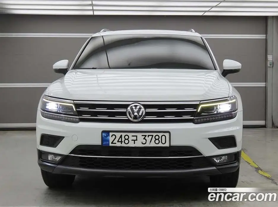 Volkswagen Tiguan 2020 2.0 АКПП, фото 3