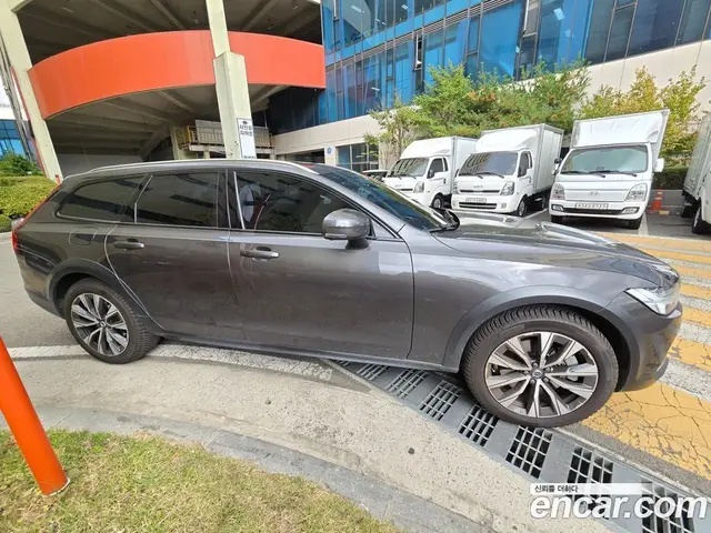 Volvo V90 2022 2.0 АКПП, миниатюра 5 Volvo V90 2022 2.0 АКПП, миниатюра 5