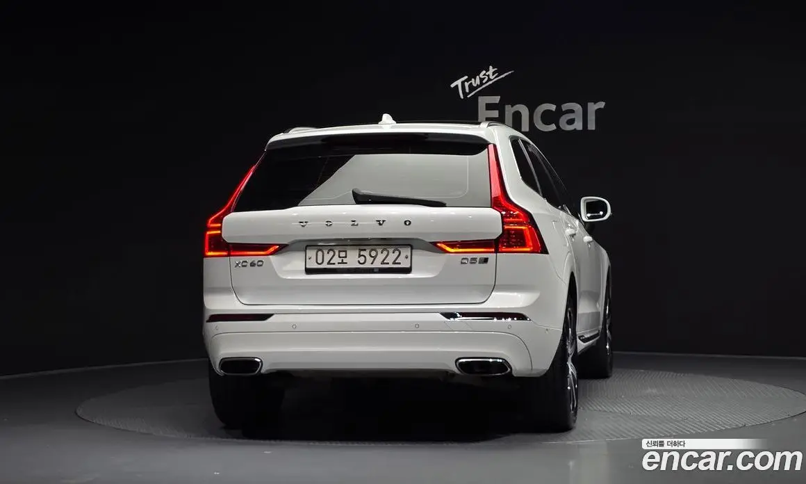 Volvo XC60 2018 2.0 АКПП, фото 3