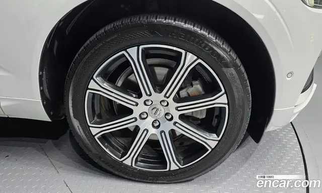 Volvo XC60 2018 2.0 АКПП, миниатюра 6